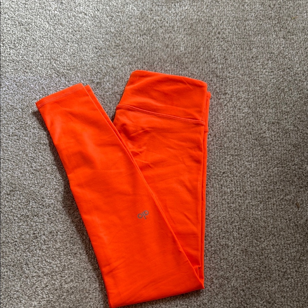 Alo Small Bright Orange Leggings